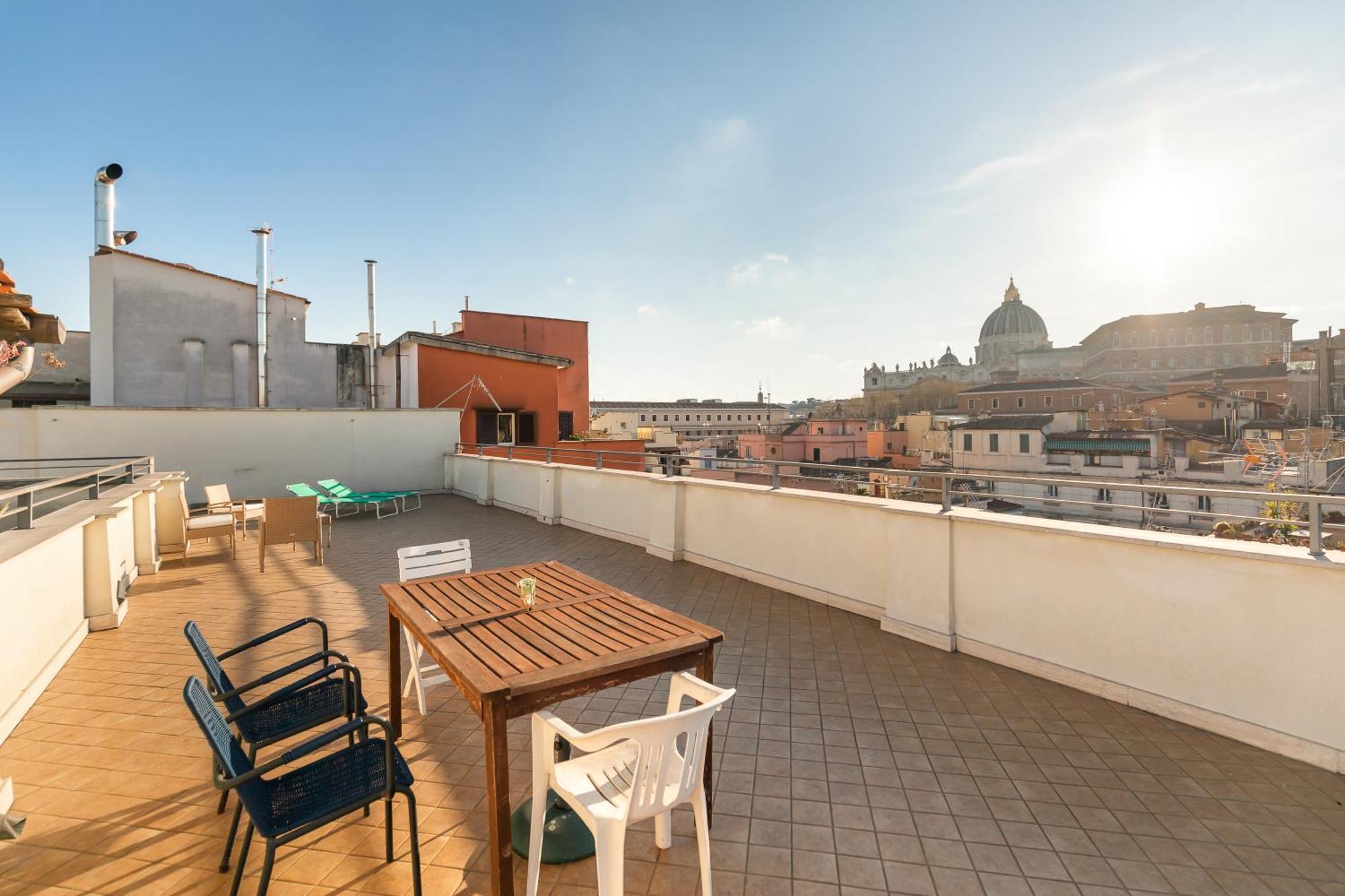 로마 Penthouse In Exclusive Borgo Pio District 아파트 외부 사진